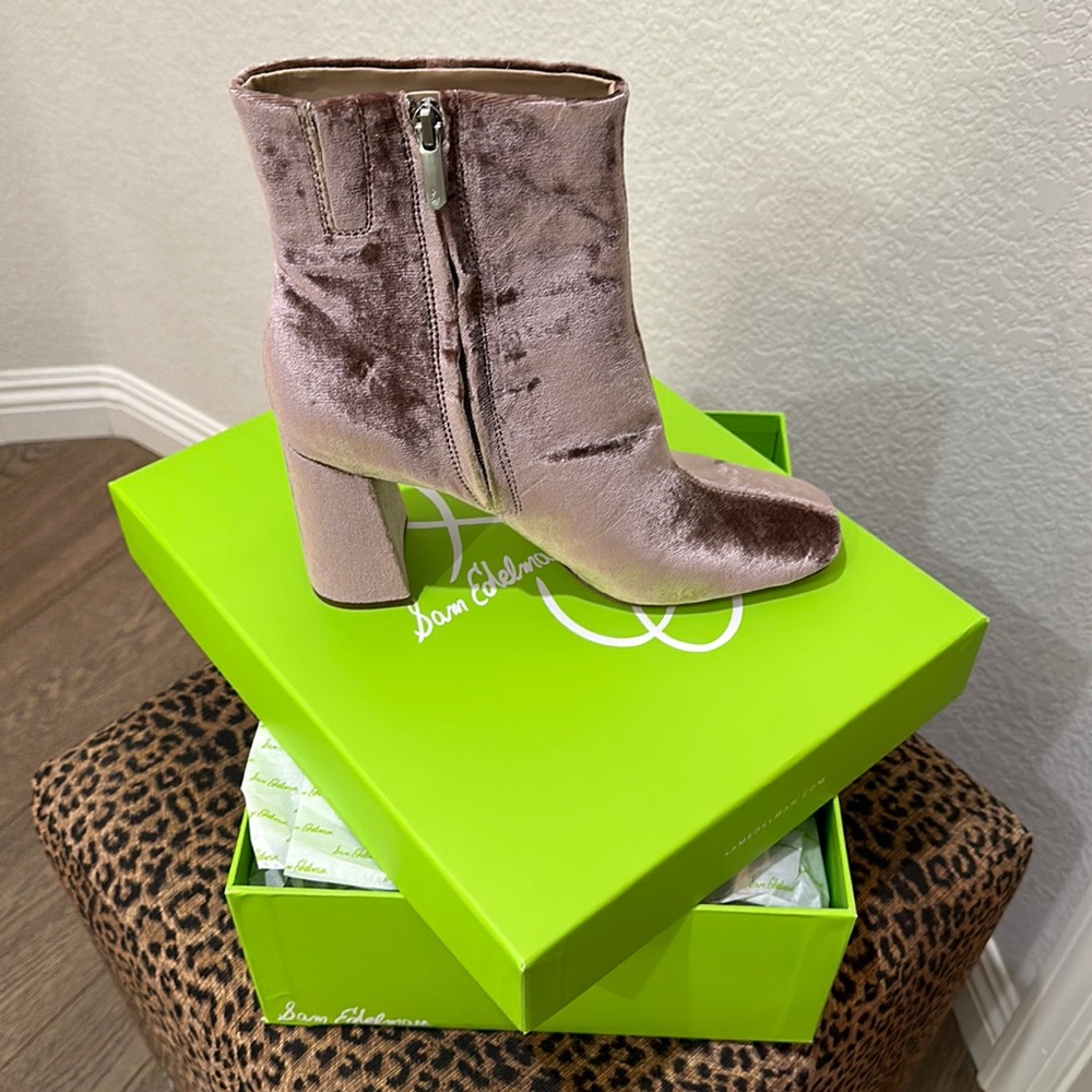 Sam Edelman velvet Mauve boots New Never Worn. NWT